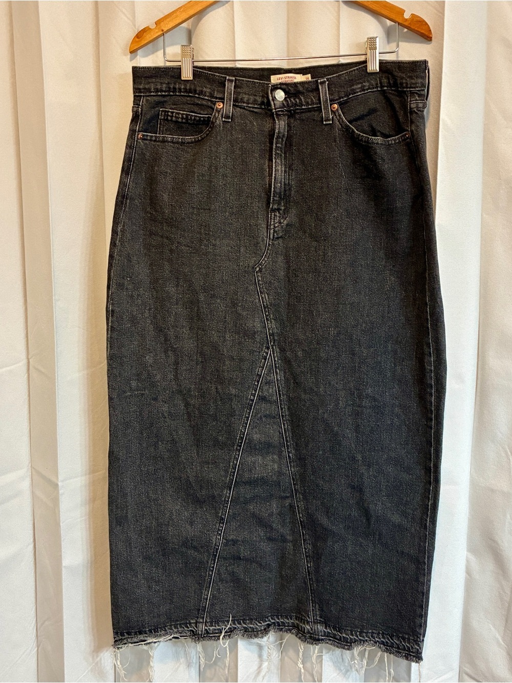 Levi Strauss Signature Womens 12 Maxi Skirt Black Denim Raw Hem Frayed Slit Long